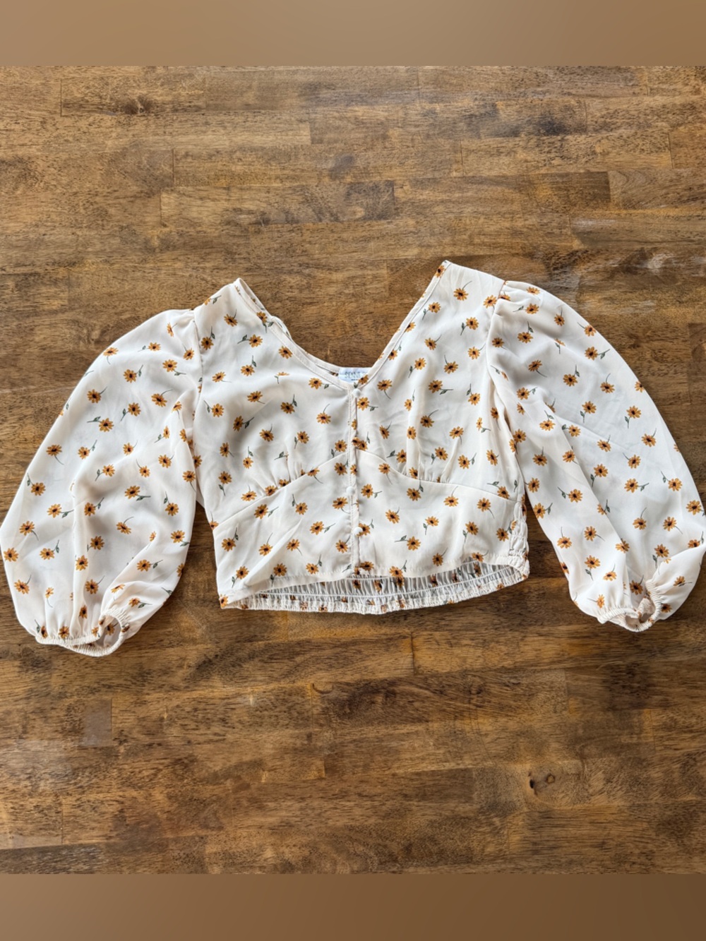 Sienna Sky White Floral Puff-Sleeve Crop Top